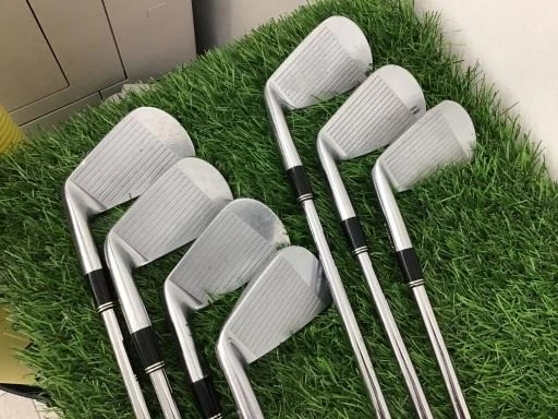 Bridgestone TOURSTAGE X BLADE 705 type M Iron Set 7pcs 4-Pw (No customs duties) - Image 3 of 4