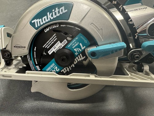 Makita Worm Drive Saw 5377MG Corded - Picture 3 of 15