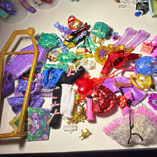 Monster High Clothing Accessories Lot w/ Hangers, Shoes, Purses Multicolor