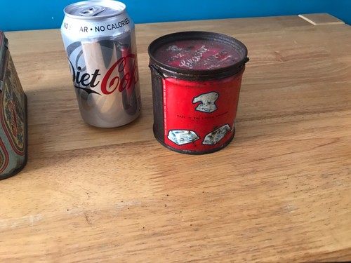 Vintage tins, Cadbury’s , toffees and loads more - Picture 553 of 696