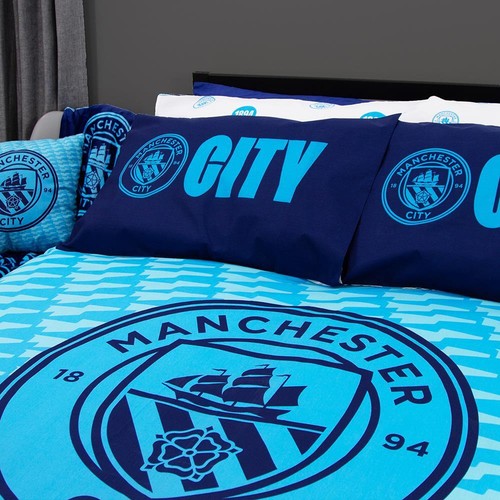 Manchester City Crest Double Duvet Cover Set Football Kids Bedroom 2-in-1 Design - Picture 6 of 9
