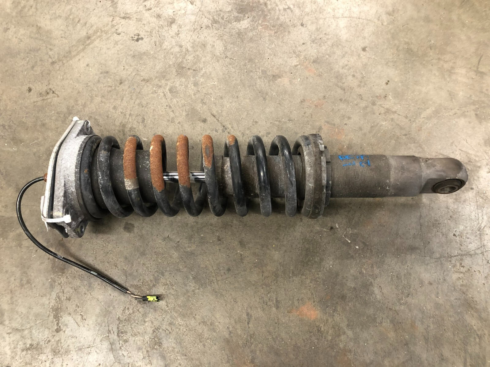 ⭐03-08 MASERATI QUATTROPORTE REAR LEFT DRIVER SIDE STRUT SHOCK ABSORBER LOT2340
