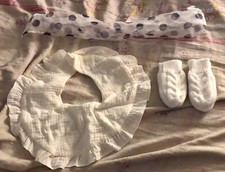 Sciarpa Leggera, Bavaglino E Guanti Se Volete Vendo Anche Separati