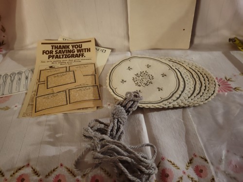Vintage Pfaltzgraff Heirloom NIP Jar Toppers - Picture 5 of 5