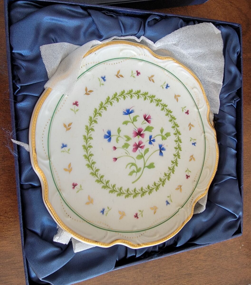 Set of 4 6” I. Godinger & Co. Petite Fleur Canape or Dessert Set of 4 6” I. Godinger & Co. Petite Fleur Canape or Dessert