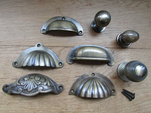 CAST IRON Kitchen cabinet cupboard drawer knob pull handles rustic vintage retro - 第 1/9 張圖片
