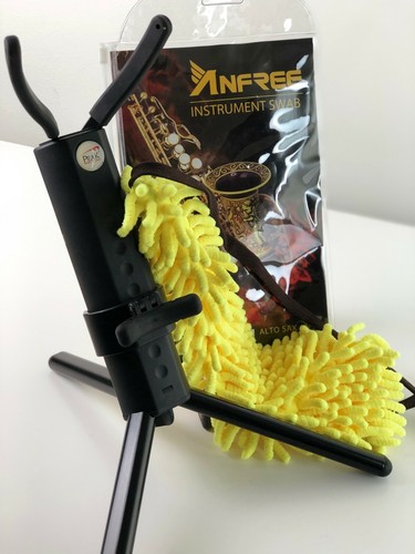 Peak PS Sax Stand + Anfree Sax Body Swab Combo