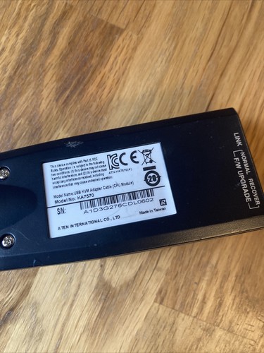 ALTUSEN KA7570 Adaptateur/Câble KVM Noir - Afbeelding 2 van 3