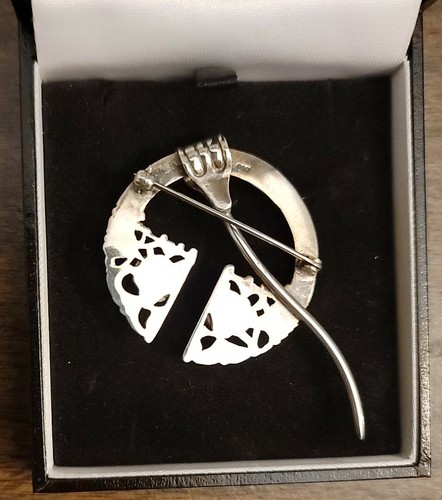 Peridot La Tene Collection Fine Sterling Silver Tara Brooch Made in Ireland - Picture 4 of 6