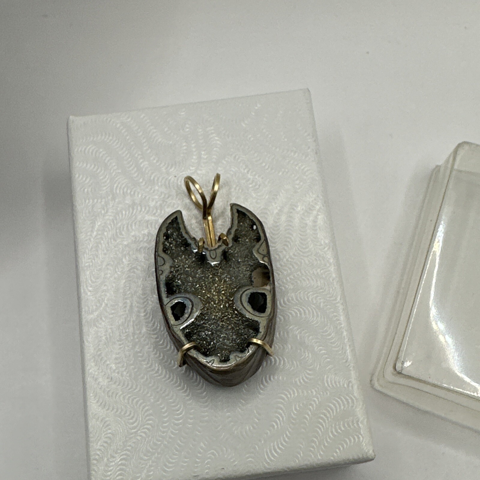 Picture 6 of 10