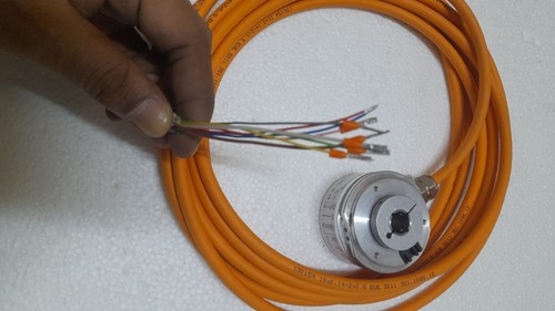 Kubler Kübler 12 bits SSI gris 12 mm; 8.5870.182F.G122.0050 8.5870 182F G122 0050 - Imagen 5 de 10