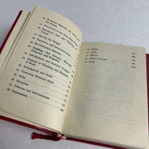 "Quotations From Chairman Mao Tsetung" Little Red Book 3rd Printing Peking 1976 - Picture 8 of 14