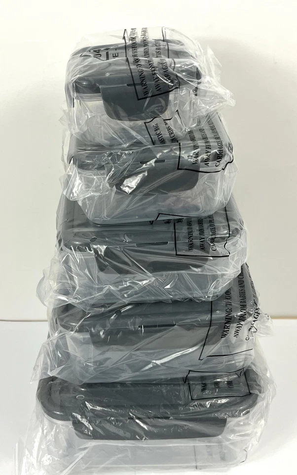 Juego de 5 contenedores cuadrados de plástico para alimentos Lock n Lock varios tamaños - gris Foto 2 de 4