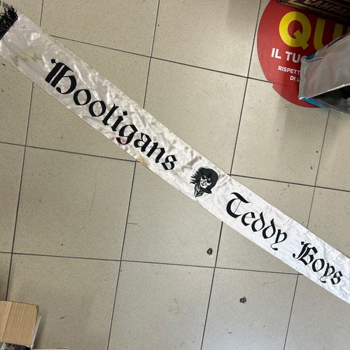 Sciarpa Ultras Udinese Teddy BOYS Usata E In parti Sporche - Picture 1 of 12