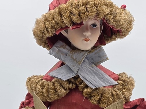 Vintage Christmas Caroler Couple porcelain Face & Hands Paper Mache Clothes... - Picture 14 of 18