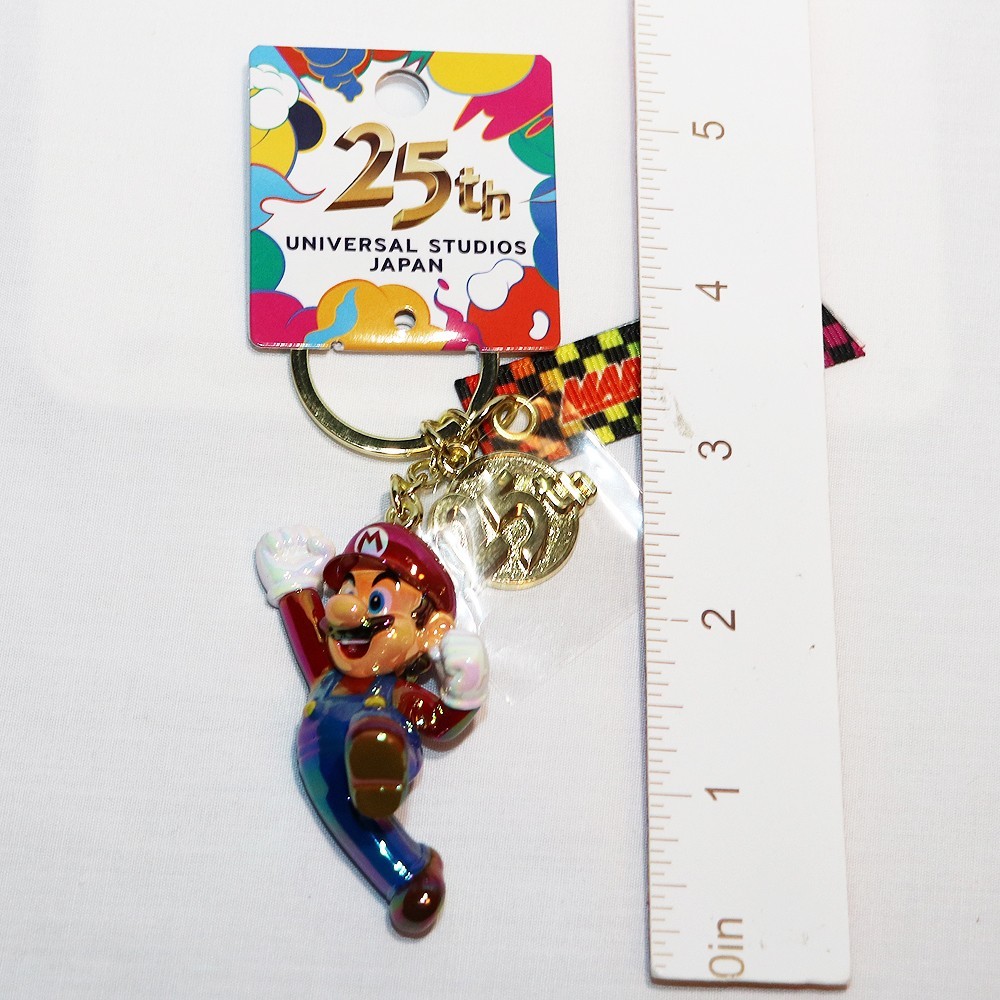 SUPER NINTENDO WORLD USJ JAPAN Mario Keychain 25th Anniversary