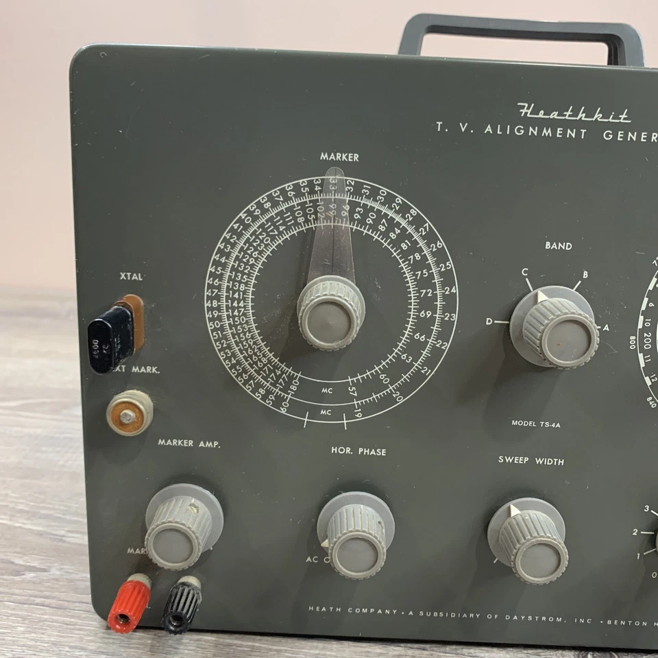 Heathkit T.V. Alignment Generator Model TS-4A Vintage Heath Company - Image 3 of 4