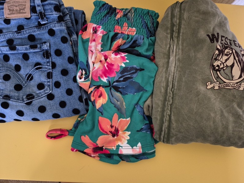 Girls Clothing Lot Size 12 And Large Stitch Fix Levi's Floral Rodeo Jacket