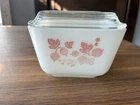 vintage PYREX Pink Gooseberry 501-B 1-1/2 Cup Refrigerator Dish & Lid