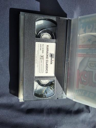 Karaoke Classics 16 party hits of the 70s and 80s tested VHS VGC Tested - Picture 3 of 3
