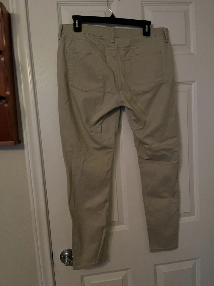 pantalón uniforme escolar niña Foto 2 de 4