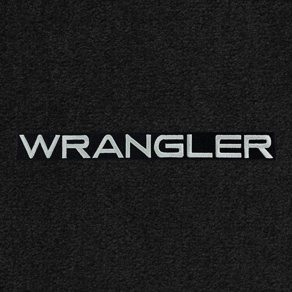 Lloyd Mats Velourtex Jeep Wrangler Logo Floor Mats (1987-2006) - Imagem 2 de 4