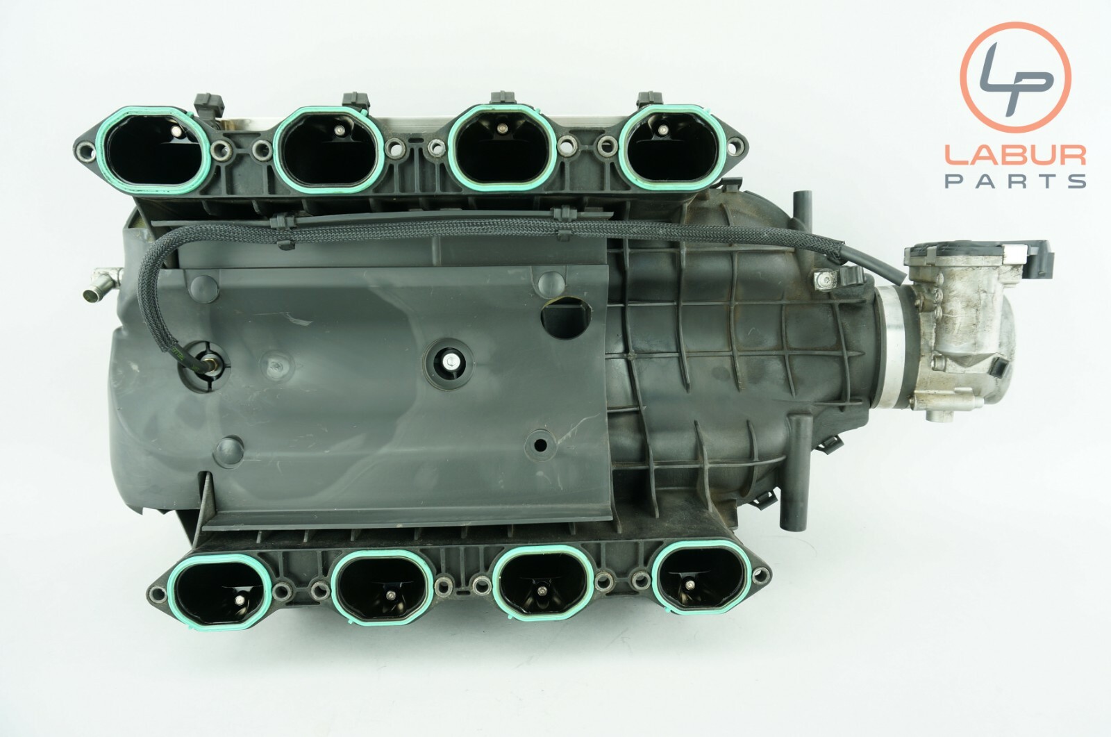 M139 04-19 Maserati Quattroporte Engine Air Intake Manifold Assembly E1349