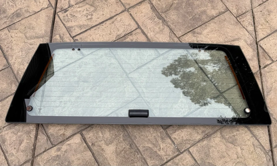 1993-1995 Nissan Pathfinder Tailgate Liftgate Glass W/ Defrost Factory OEM - Image 2 of 4