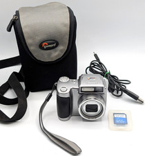 Kodak EasyShare Z700 4.0 MP 5x Digital Camera With SD Memory Card & Case WORKING