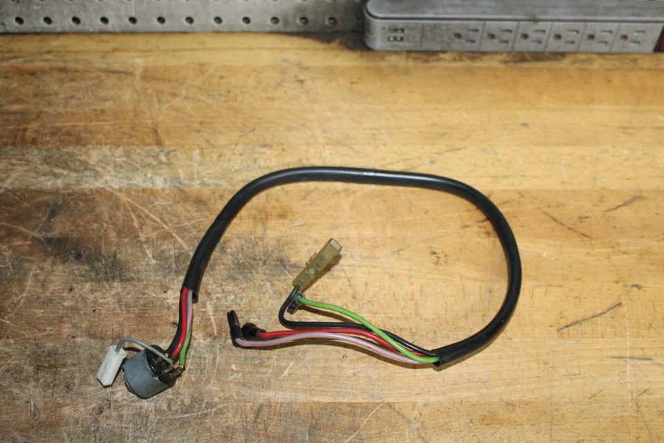 Interruptor de bloqueo de encendido OEM 61321351851 BMW E9 1972 3,0 CS cupé Foto 2 de 4