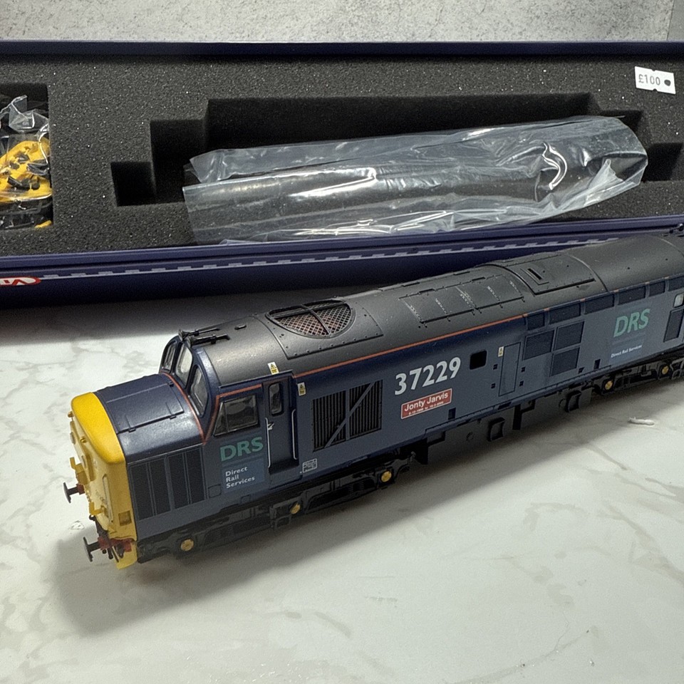 ViTrains V2028 Class 37 37229 in DRS Blue Livery, Excellent Boxed | eBay UK