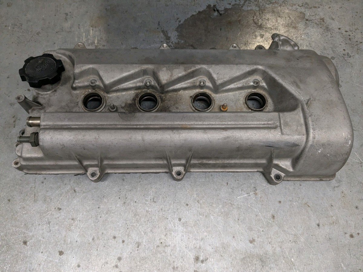 Toyota / Lotus 2ZZ-GE Engine Head Valve / Cam / Rocker Cover 1.800