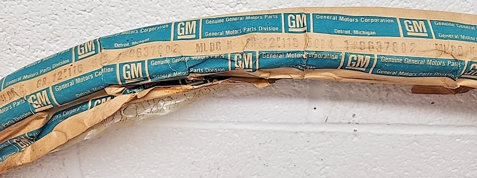 Nuevo Pontiac Grand Prix Coupe (SR8) 1978-80 rueda delantera derecha 9637802 OEM Foto 2 de 4