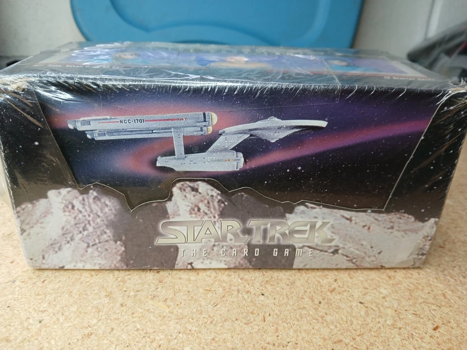 Star Trek the Card game 12 starter deck box New sealed 1996 fleer skybox - Image 3 of 4