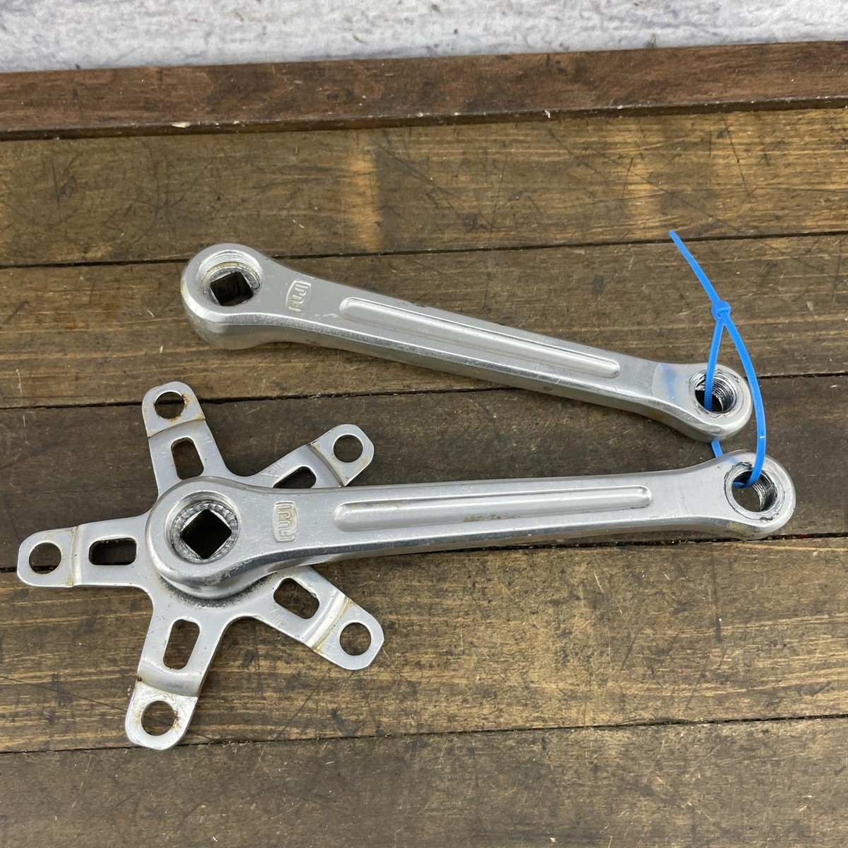Vintage Fuji BMX Crankset 171 170 Forged Japan Square Taper 110 Vintage Fuji BMX Crankset 171 170 Forged Japan Square Taper 110