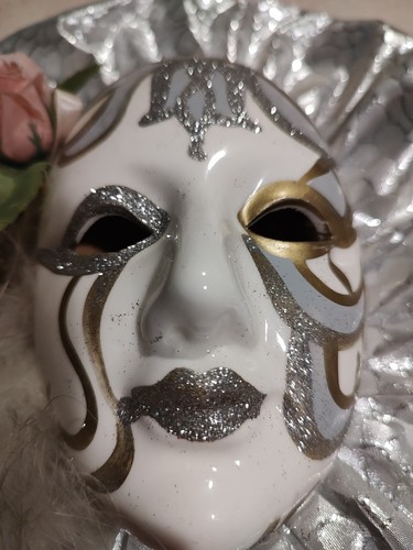 Ceramic Silver Gold  Painted Mardi Gras Hanging Elegant Wall Mask. - Picture 16 of 18