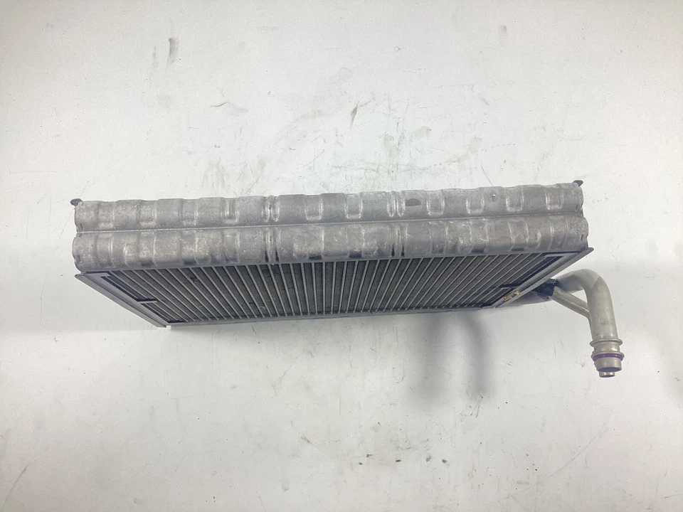 2008-2014 Mercedes-Benz C300 Air Conditioning Heating Evaporator OEM . - Image 2 of 4