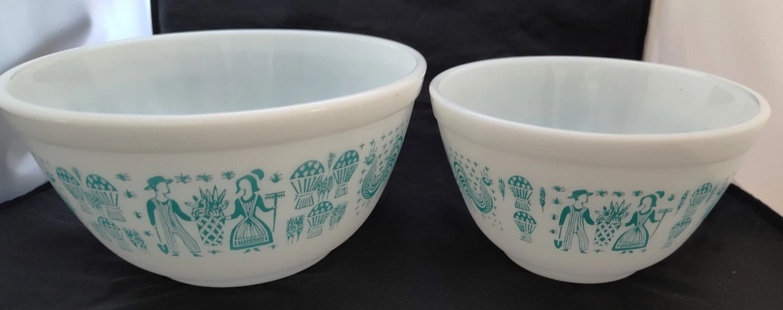 Pyrex Amish Butterprint Mixing Bowls #401 #402 Turquoise (D19B)