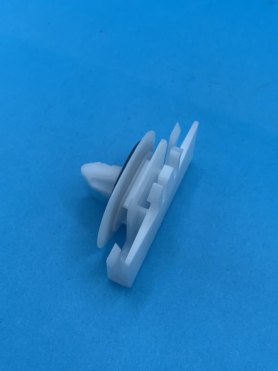 Bag of 10) Rocker Panel Moulding Retainer Clips for GM Camaro