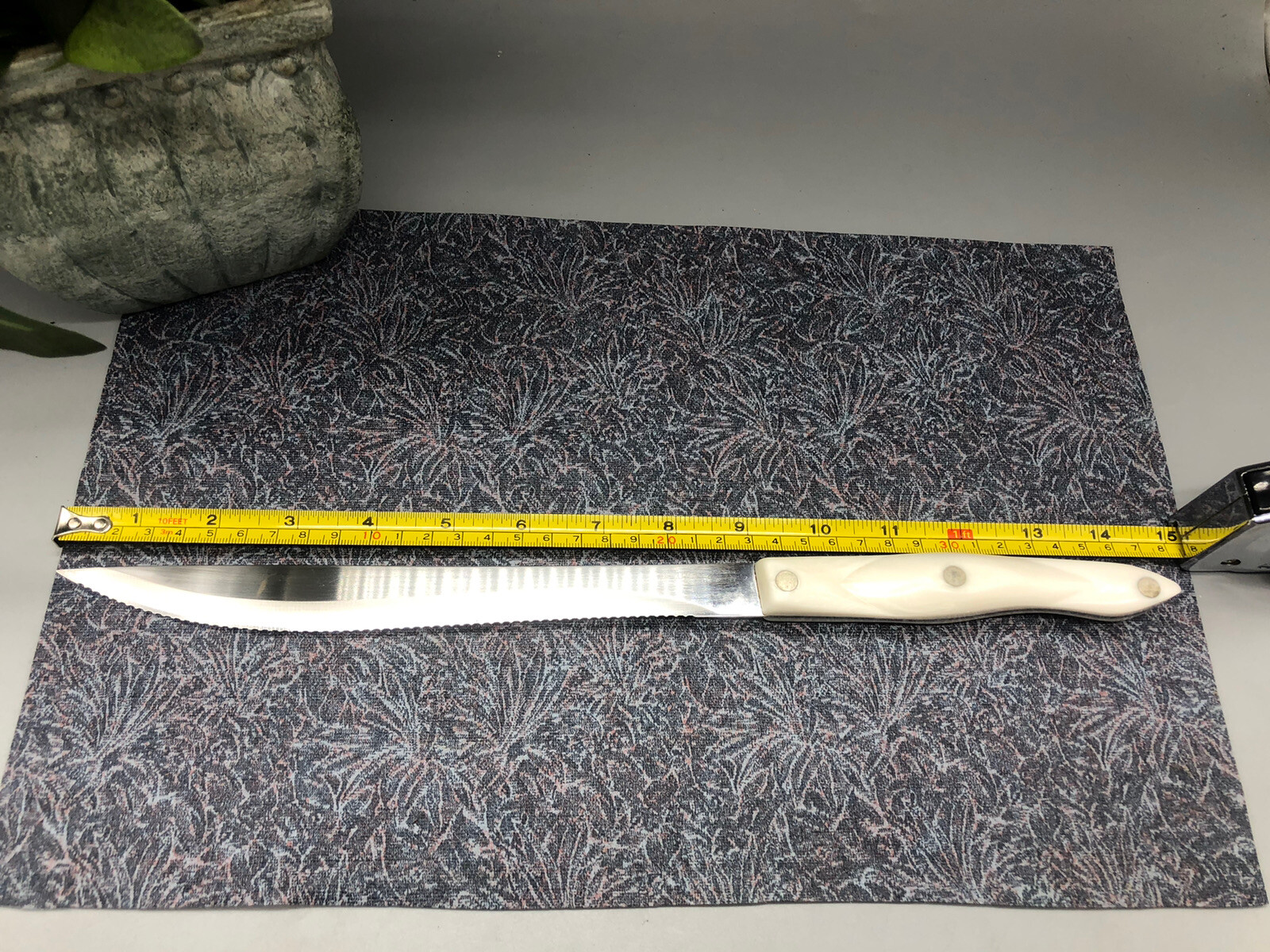 Cutco 1723 KQ Serrated Knife 9” Blade White Handle eBay