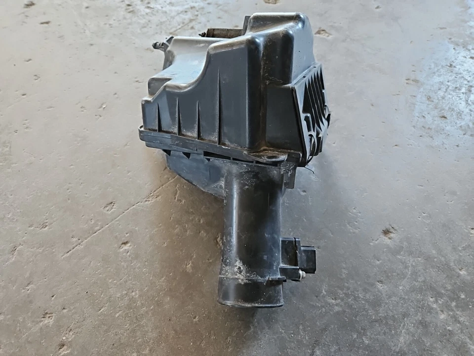 07-20 Nissan 350z 370z Infiniti G35 G37 HR/VHR Caja de admisión de aire derecha 16500-EV11A Foto 3 de 4