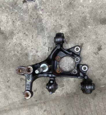 Rear Right Axle Carrier 42304-0R100 for 2019-2025 Toyota RAV4