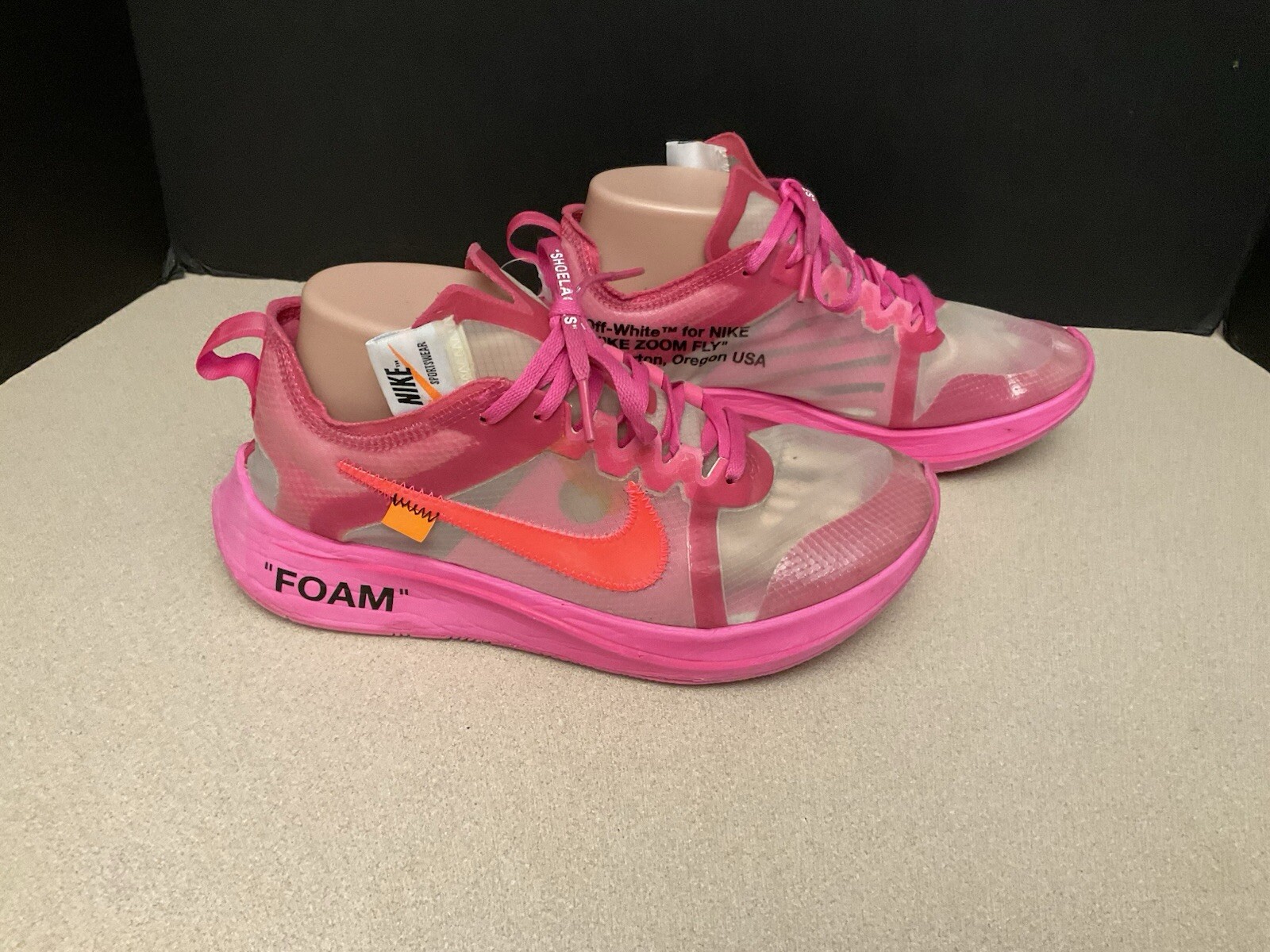 OFF WHITE X NIKE Scarpe da corsa uomo Nike Off White x Zoom Fly SP rosa tulipano. Taglia 8. Belle scarpe!