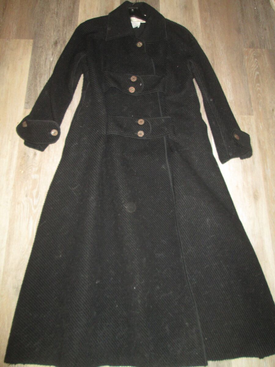 FABULOUS WOMENS VINTAGE FENDI BLACK WOOL LONG COAT, SZ 8 10 FABULOUS WOMENS VINTAGE FENDI BLACK WOOL LONG COAT, SZ 8 10