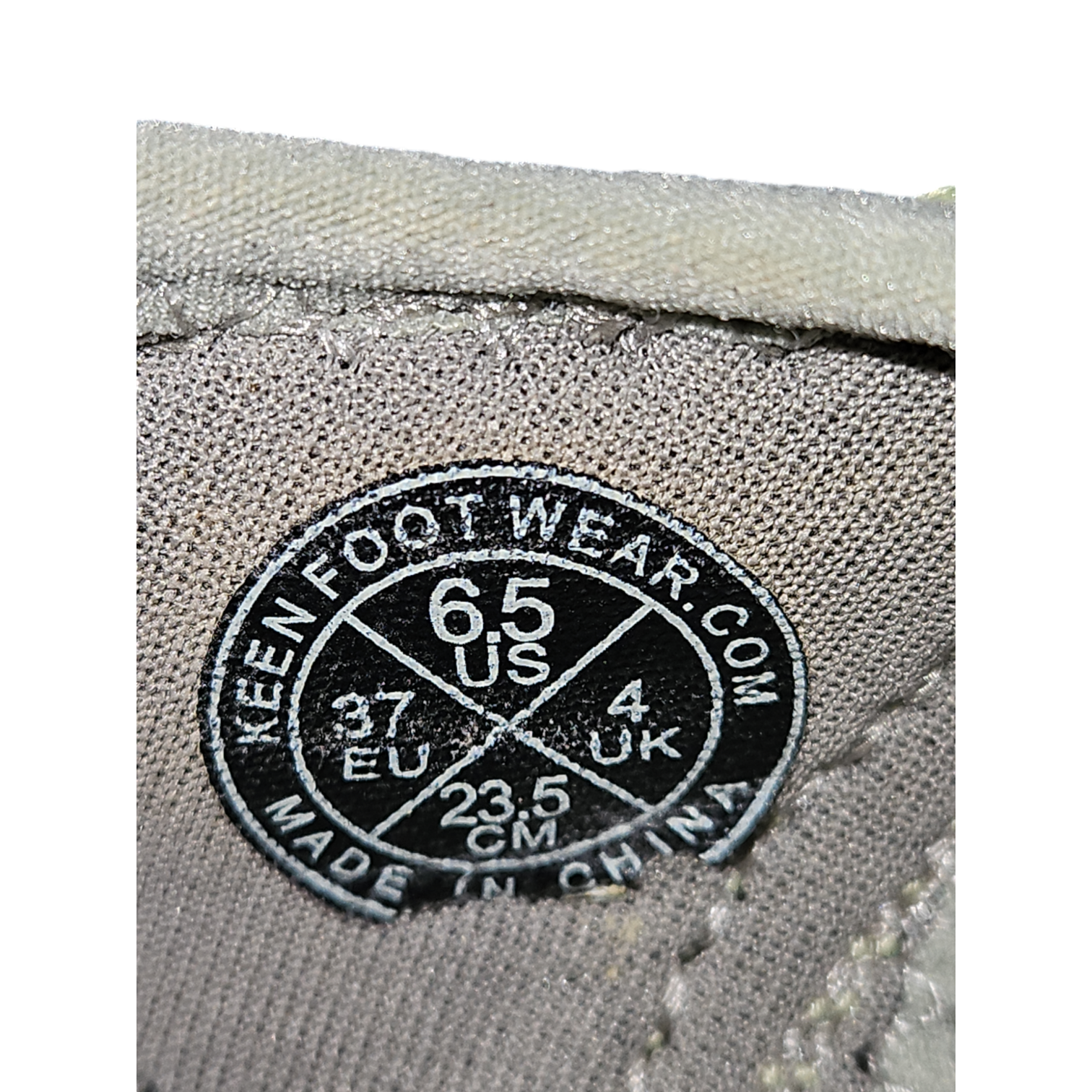 Sandali da trekking acqua KEEN verde chiaro da donna sussurro taglia 6 5