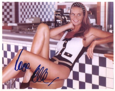 ELLE MACPHERSON.. Lovely and Leggy - SIGNED