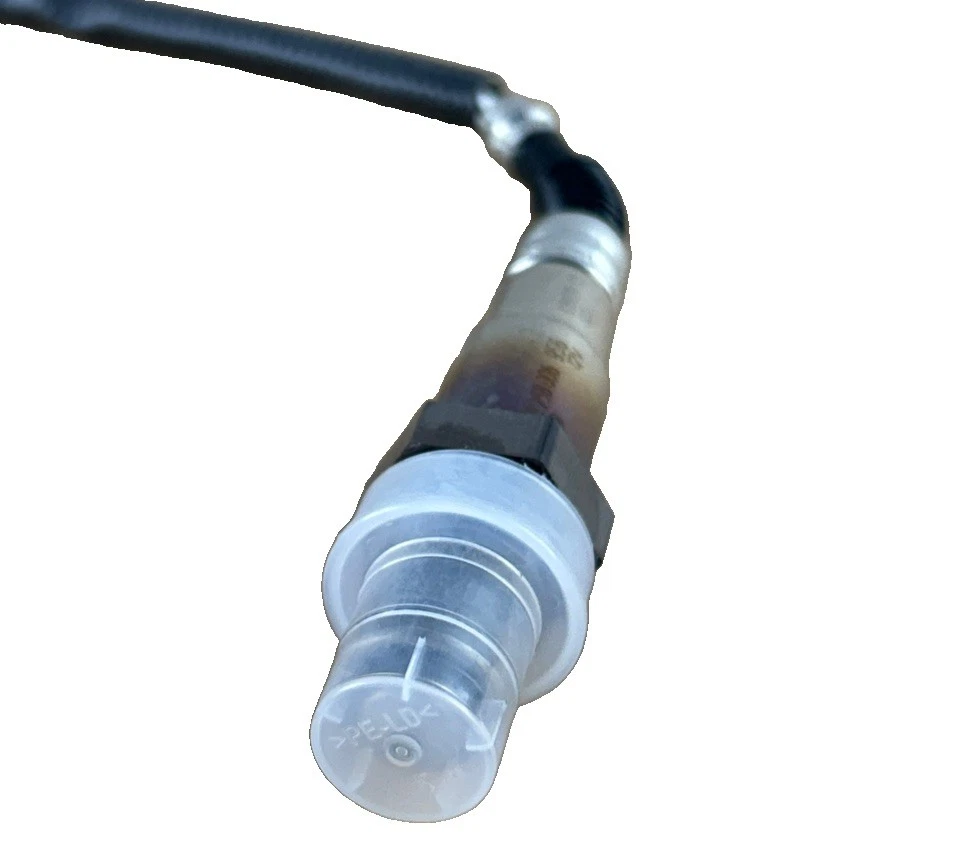 Genuine Bosch 18127 Oxygen Sensor photo 3