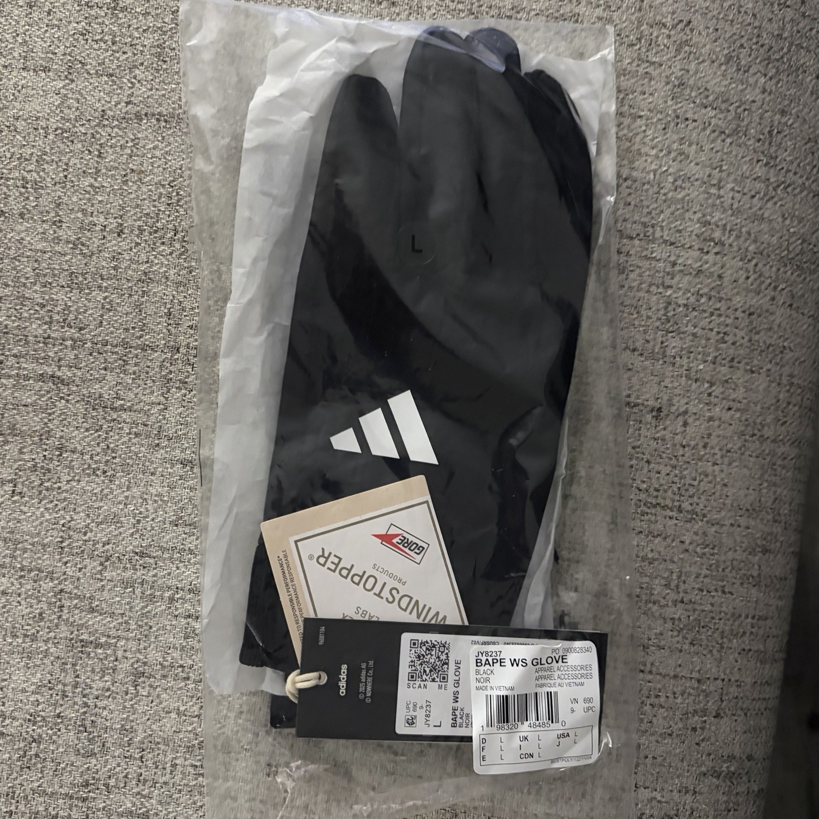 Size Large - Adidas x GORE-TEX x BAPE® Camo Gloves | IN HAND, SHIPS NOW! thumbnail 2
