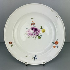 Teller mit Blütenmalerei v. Meissen Porzella...