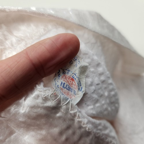 Vtg Quiltex Satin Edge Baby Blanket Embroidered Bear White Pastel Thread USA - Picture 9 of 9